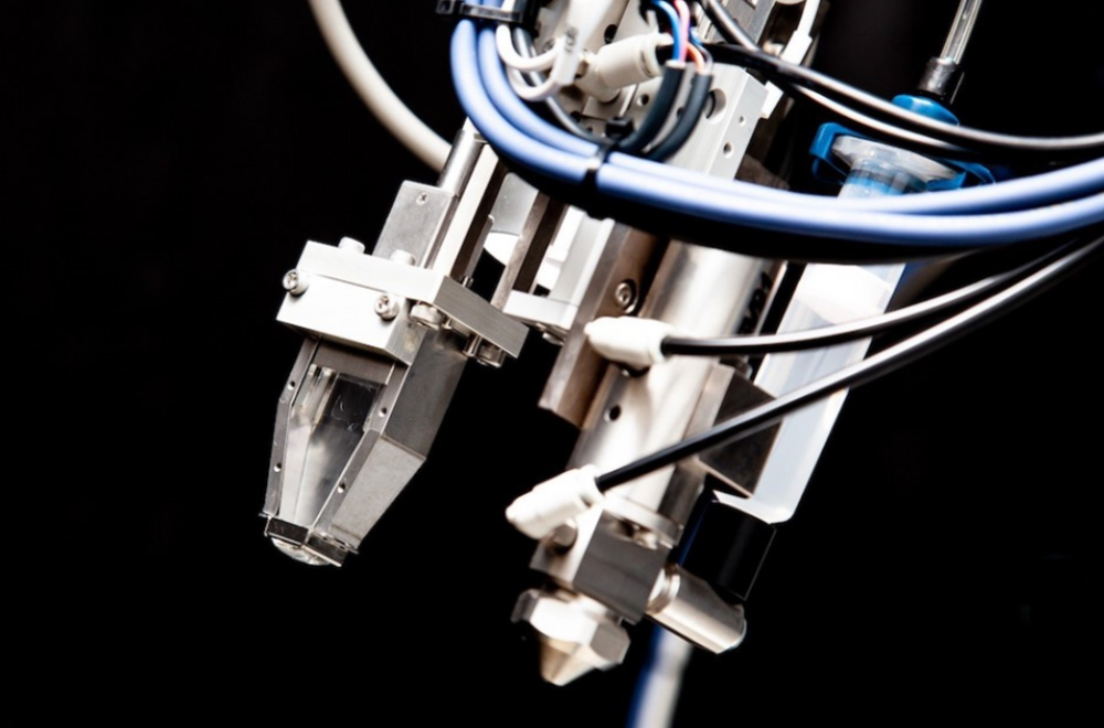 更易、更優(yōu)、更快！“點(diǎn)焊檢測機器人”開(kāi)啟汽車(chē)制造新征程